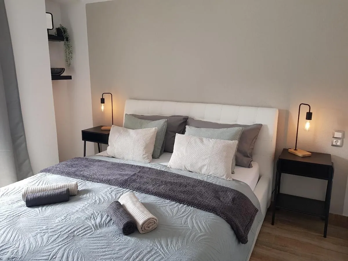 Villa Leca With Heated Private Pool & Sauna Брибир Хорватия